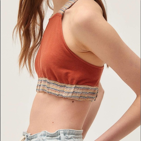 Urban Outfitters bondi Cross-back cropped top - Picture 2 of 8